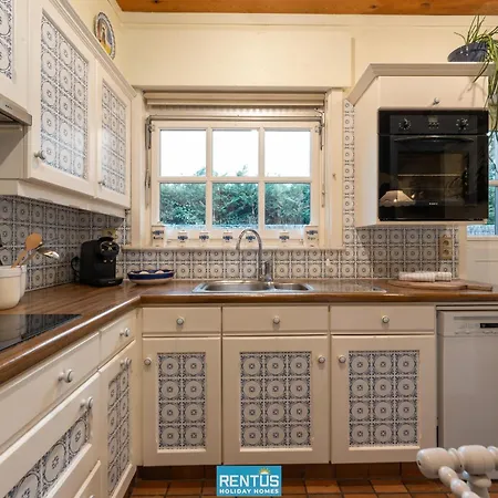 Schorpioen - Quiet Location In Oostduinkerke Hébergement de vacances