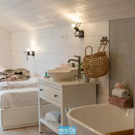 Schorpioen - Quiet Location In Oostduinkerke Holiday home *