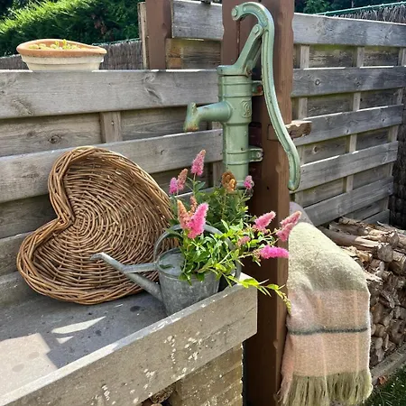 Schorpioen - Quiet Location In Oostduinkerke 別荘