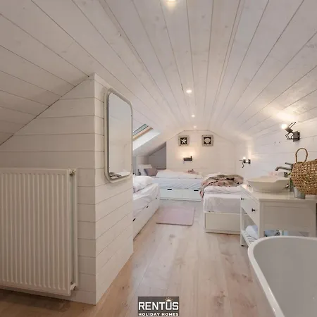 Schorpioen - Quiet Location In Oostduinkerke